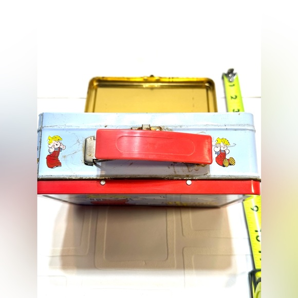 Dennis the Menace Lunch Box Tin 1998 - Picture 6 of 9